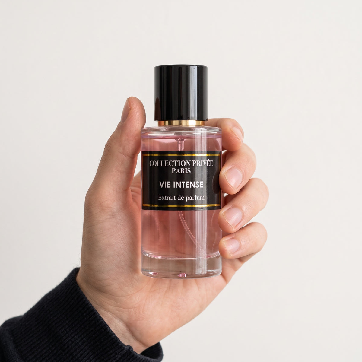 Vie Intense – flacon 50 ml en main